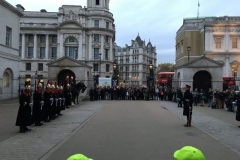 20171116_160030058_iOS